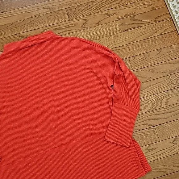 Eri + Ali Holdrege Mockneck Ribbed Sweater - Picture 4 of 7